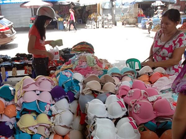 Ao-nguc-khong-nguon-goc-bay-ban-tran-lan