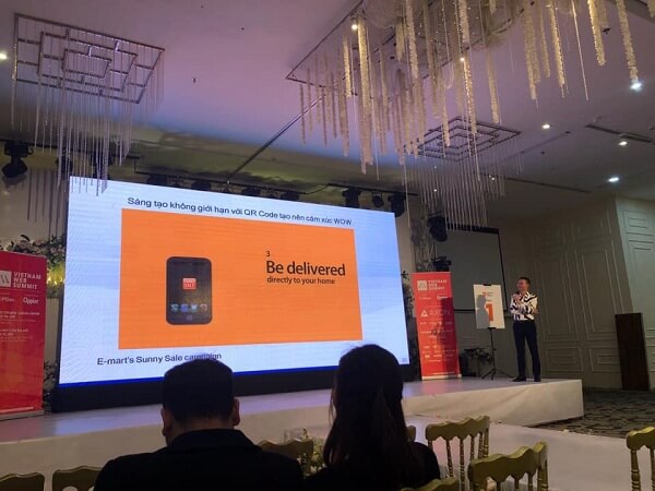 Dien-gia-Nguyen-Van-Chinh-talk-tai-vietnam-web-summit-2019