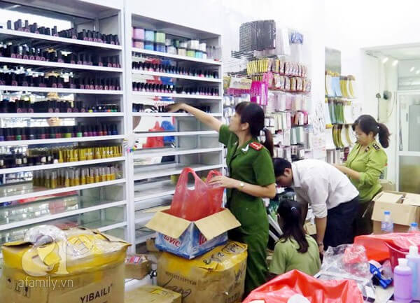 Kiem-tra-duoc-pham-phat-hien-co-hang-gia-tra-tron