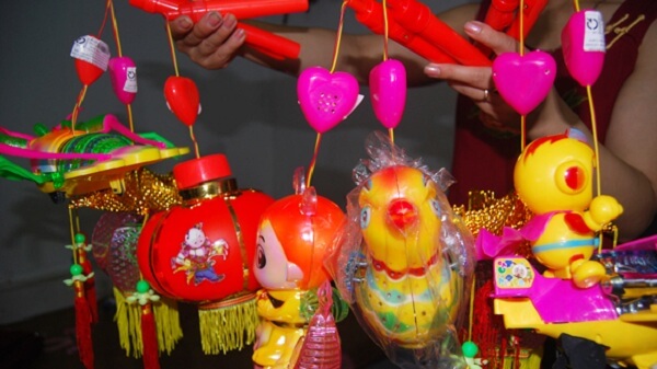 Nguy-hiem-kho-luong-den-suc-khoe-tu-do-choi-nhua