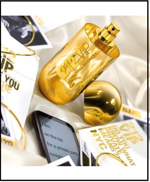 Nước hoa Carolina Herrera 212 VIP nữ
