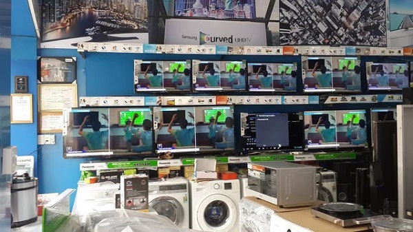 Hàng điện tử giả ngày tết Hàng điện tử giả ngày tết