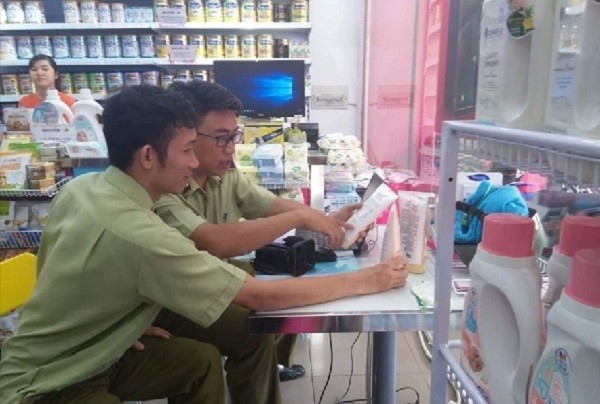 luc-luong-kiem-tra-hang-gia-hang-nhai-con-mong luc-luong-kiem-tra-hang-gia-hang-nhai-con-mong