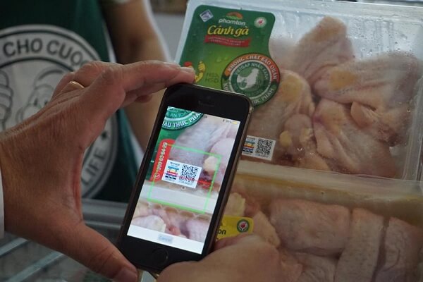 Thuc-pham-duoc-truy-vet-qua-ung-dung